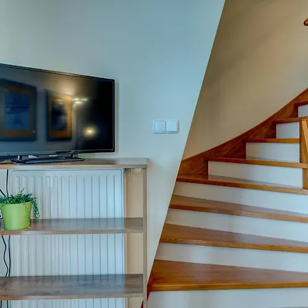 Mistral - Visitopl * سفينويتشي