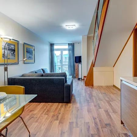 Mistral - Visitopl * سفينويتشي